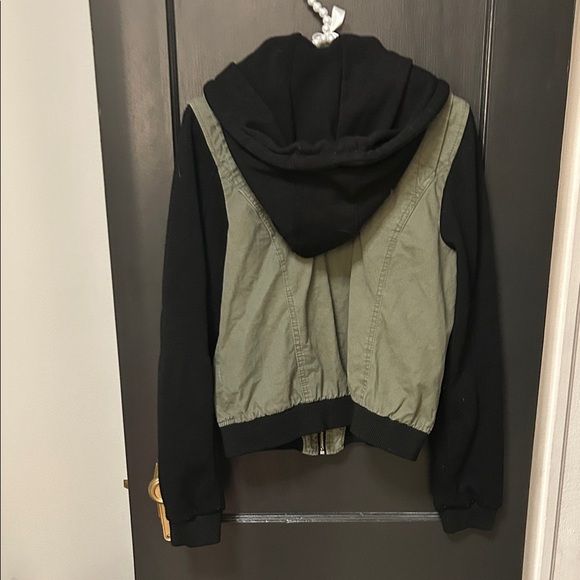 Green and Black Hooded Zipup Jacket - Picture 3 of 4